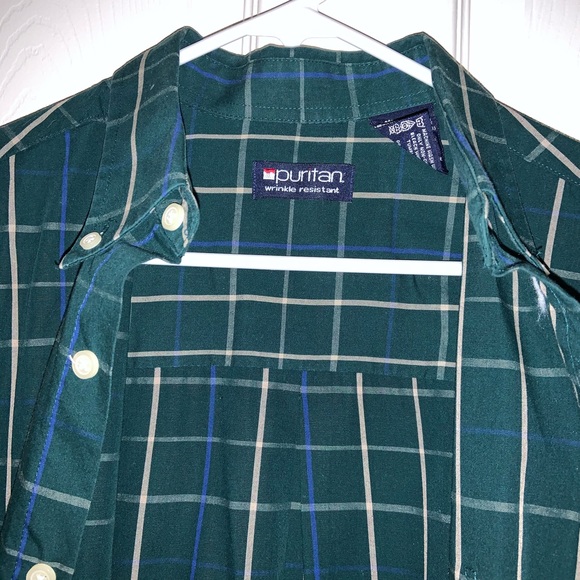 LIKE NEW Puritan Wrinkle Resistant Button Down - Picture 3 of 4